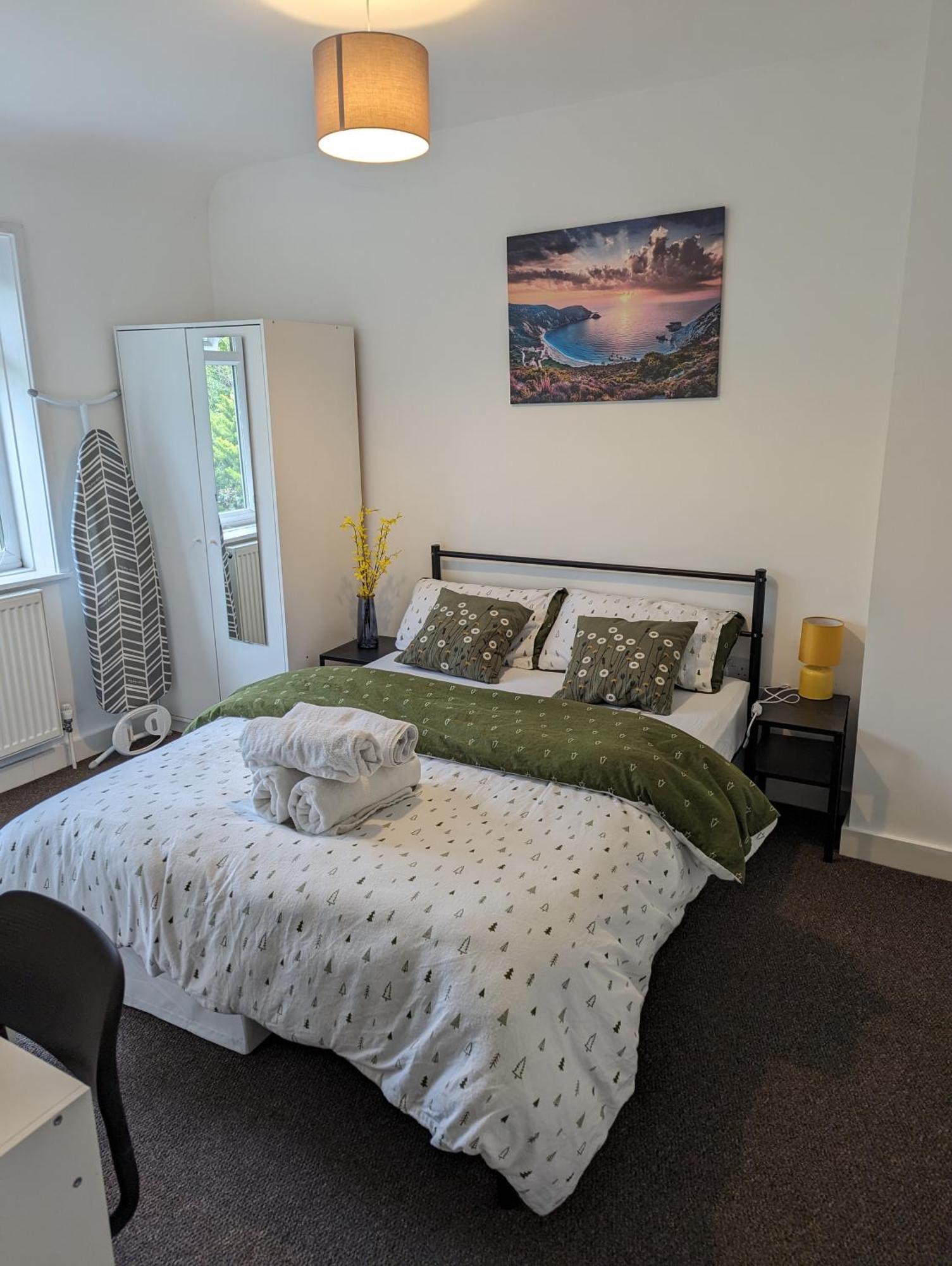 Morden  Fantastic 3-Bedroom House In London מראה חיצוני תמונה
