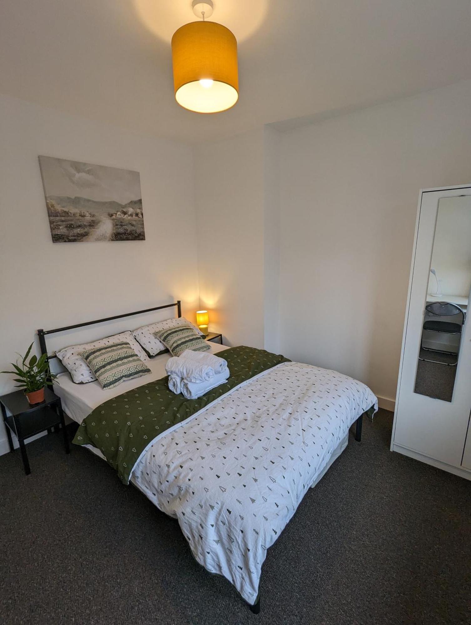 Morden  Fantastic 3-Bedroom House In London מראה חיצוני תמונה